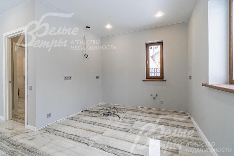 Современная отделка в светлых тонах