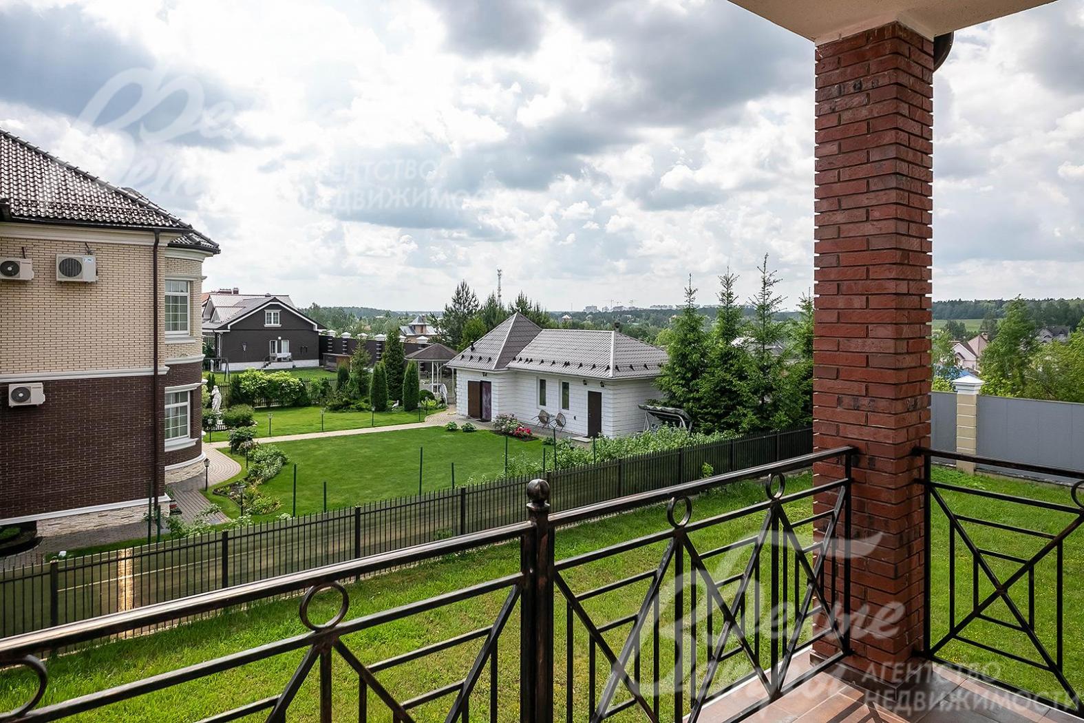 Вид с балкона