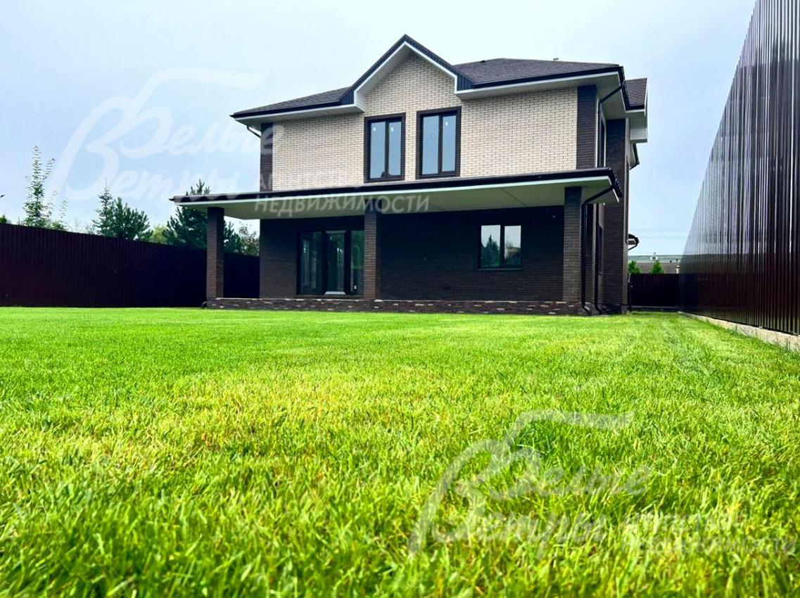 Участок выровнен, огорожен по периметру забором из профнастила