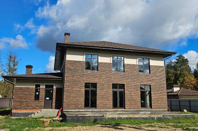 Дом, Искра к/п (Ватутинки), 428 кв.м