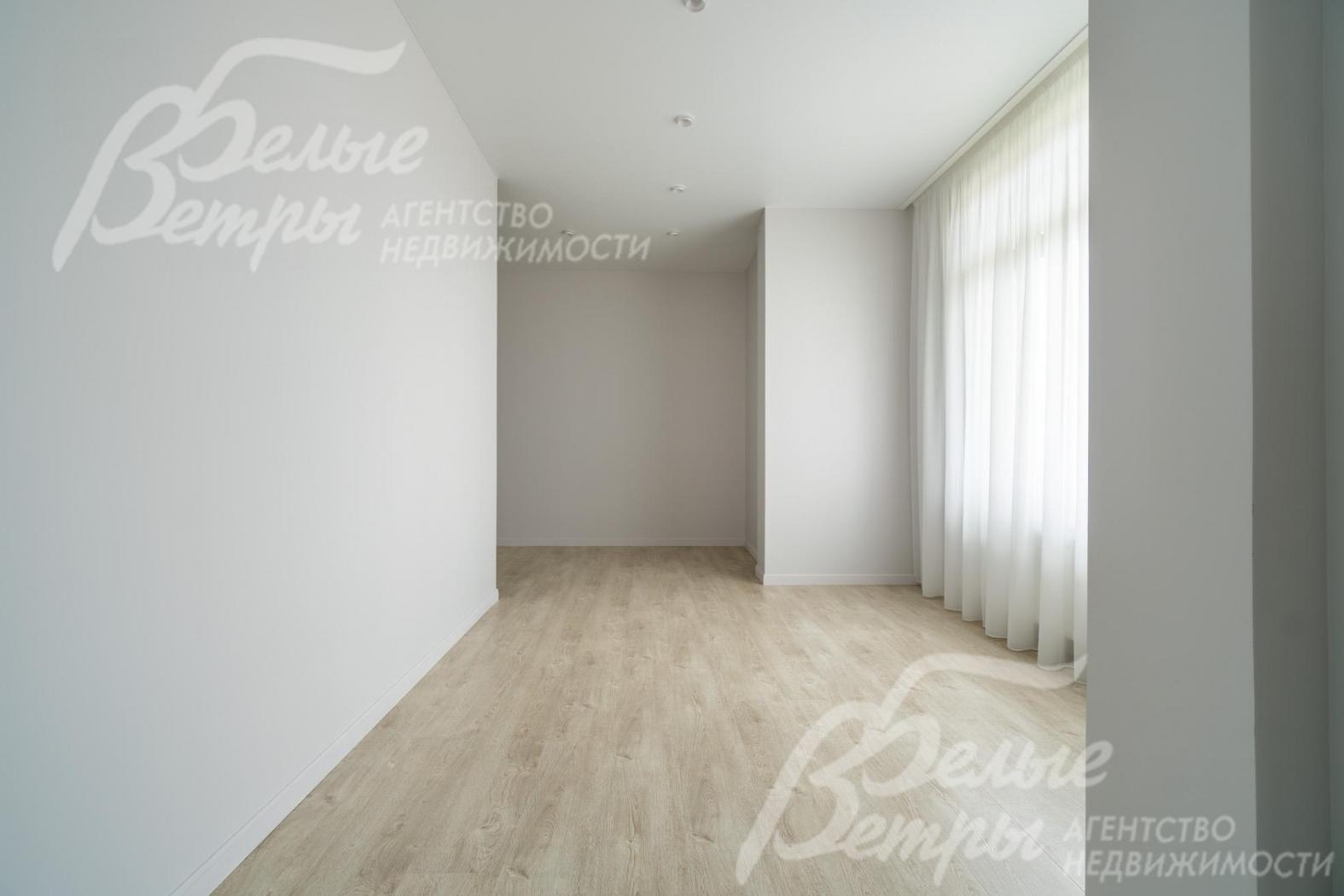 Гардеробная/кабинет при мастер спальне