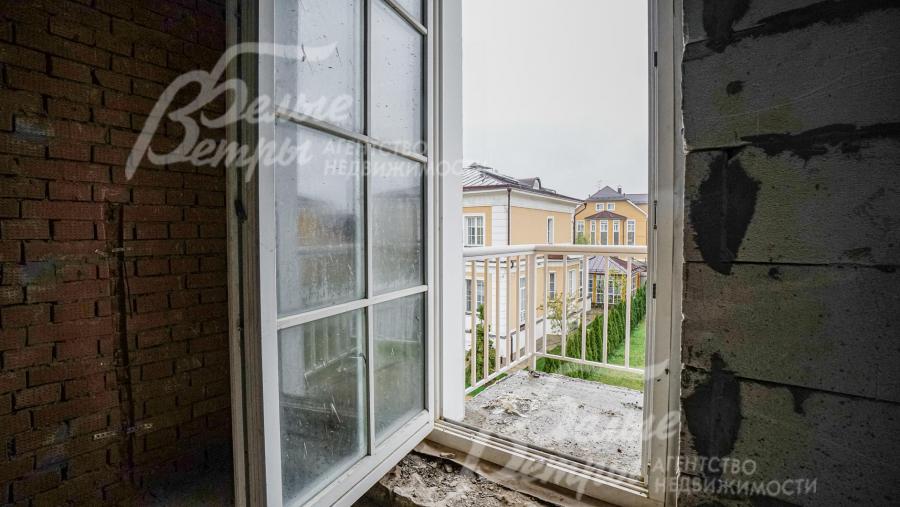 Выход на балкон