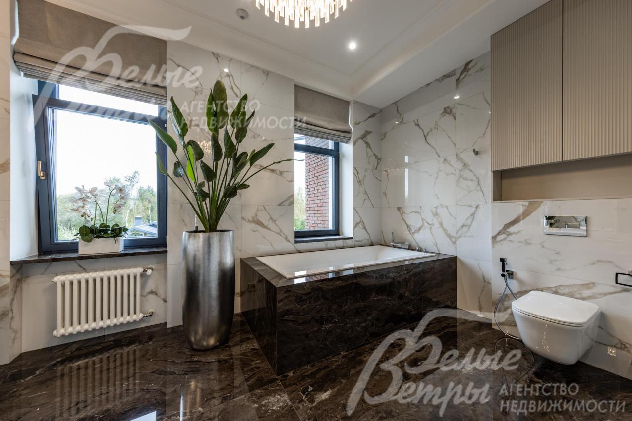 Ванная в санузле при Главной мастер спальне