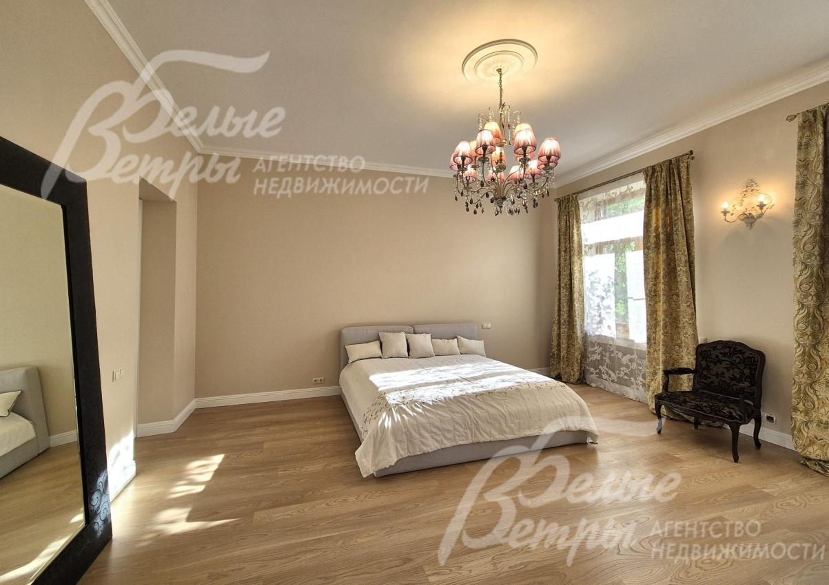 Спальня 29 кв.м на втором этаже.