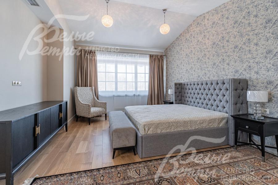 Главная спальня