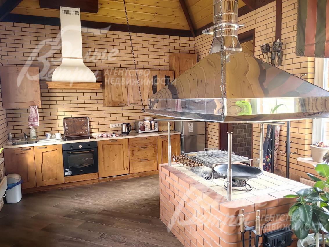 Мангальная зона при банкетном зале.