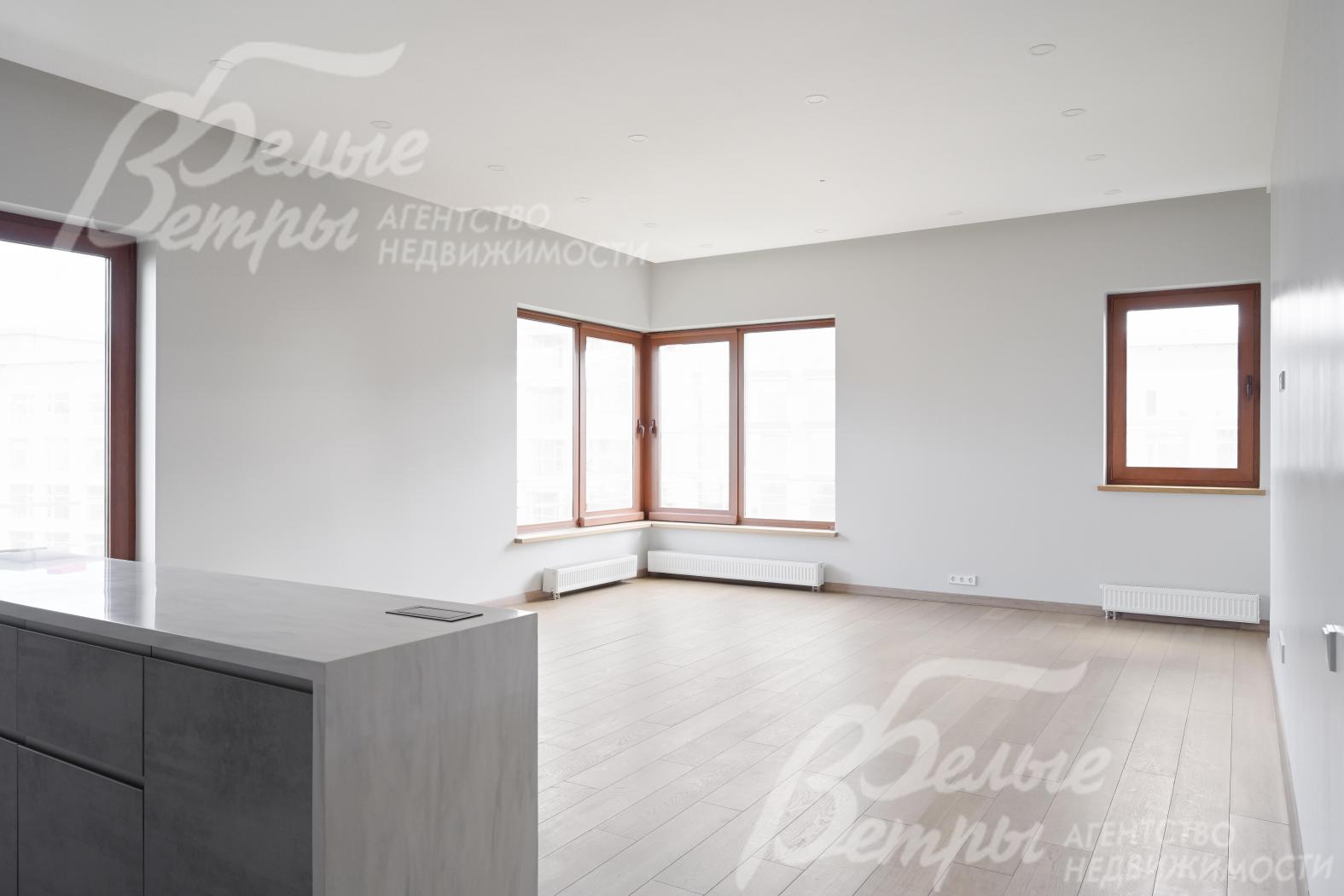 кухня-гостиная 44 кв.м с панорамными окнами