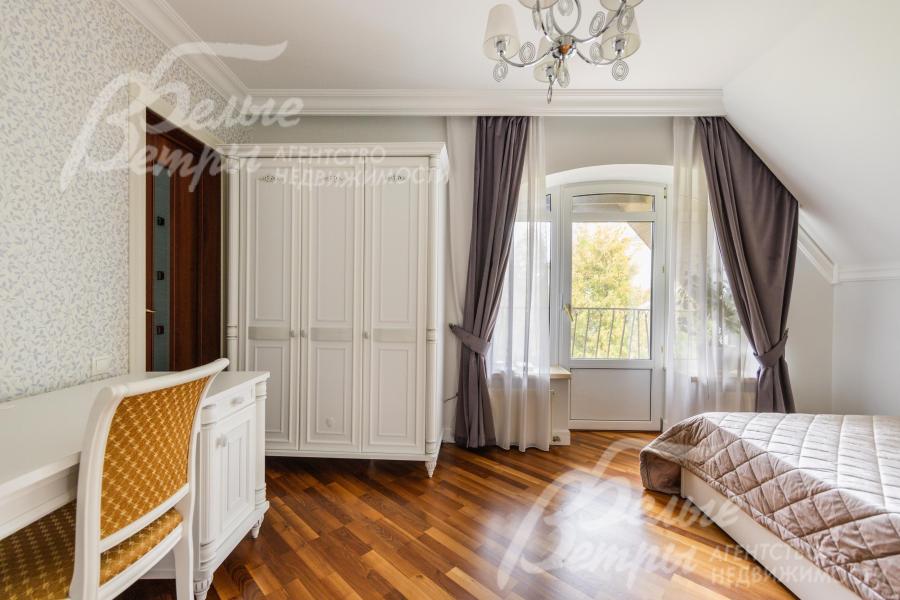 Спальня со своей гардеробной