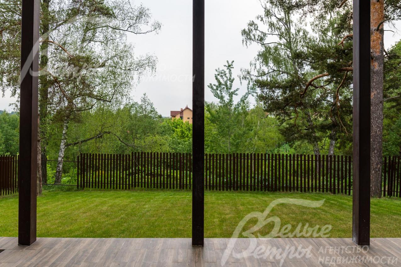 Видовая терраса, участок на возвышенности.