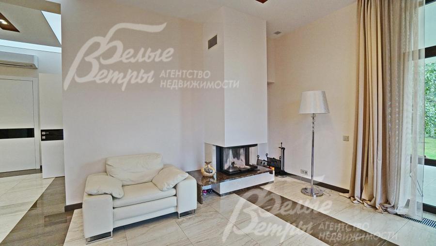 Гостиная с камином 41 кв.м 