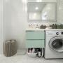 В санузле на втором этаже установлена стиральная машина LG