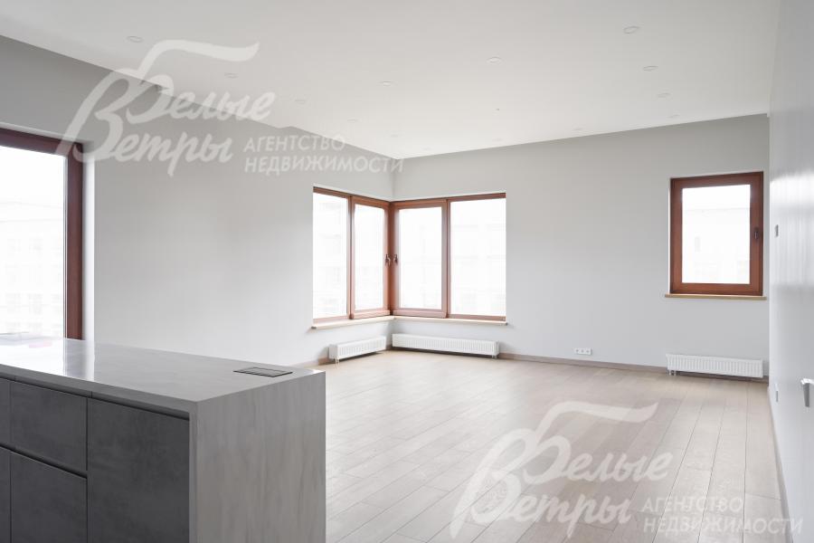 кухня-гостиная 44 кв.м с панорамными окнами